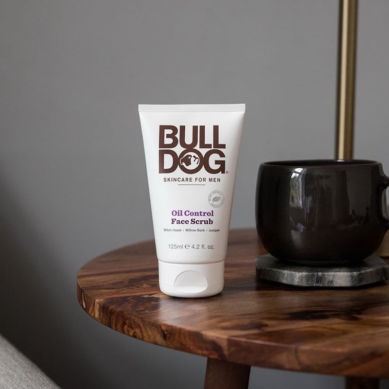 bulldog skincare oil control face scrub min