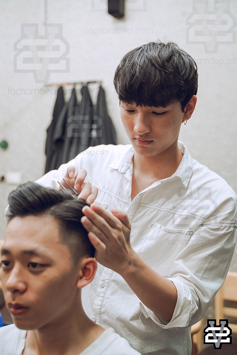 Dạy cắt tóc nam Salon – 2VEE Hair Station