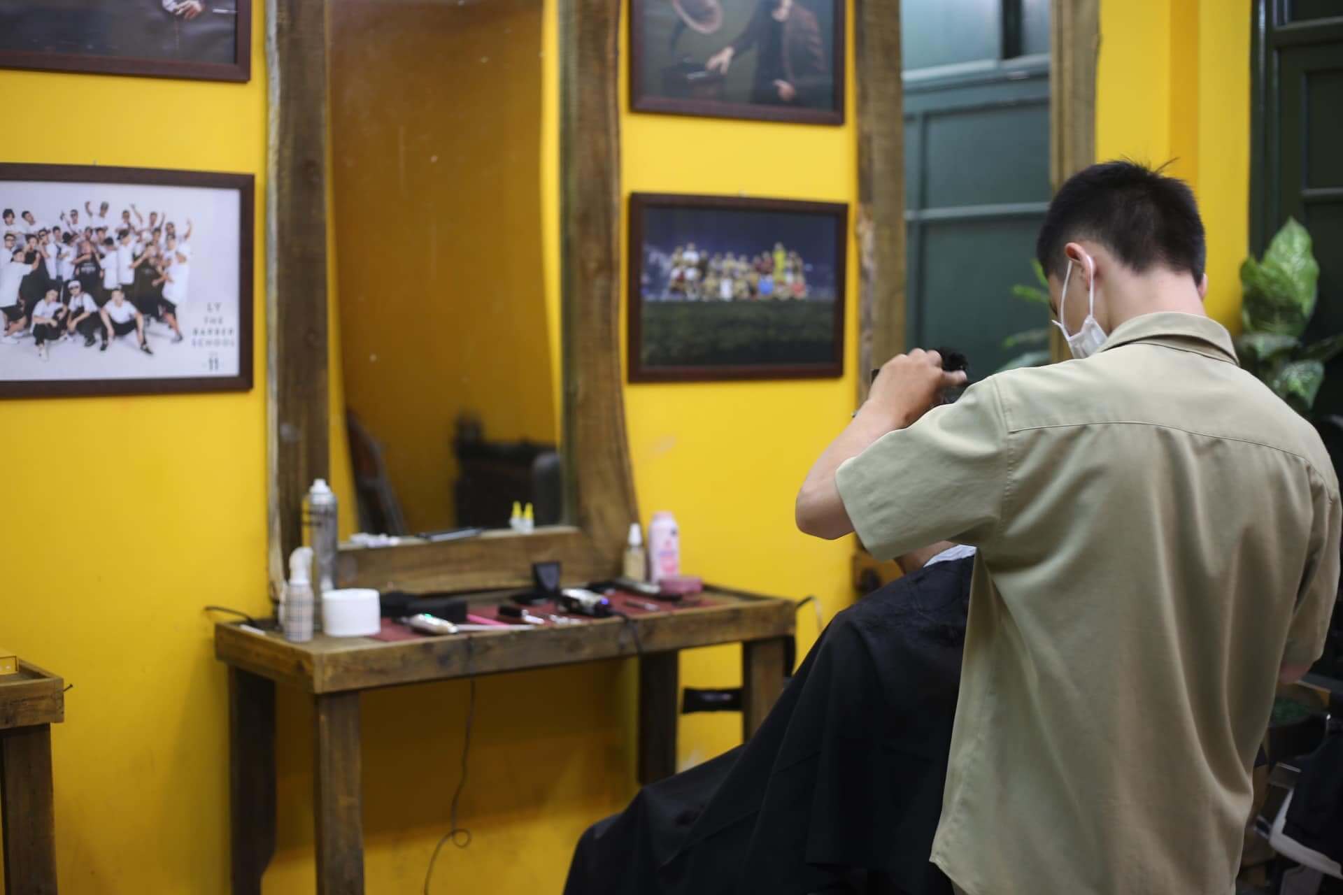 Vietnam Clippers Barbershop